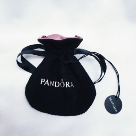 Pandora Gleaming Clover Heart Charm - Picture 4 of 4